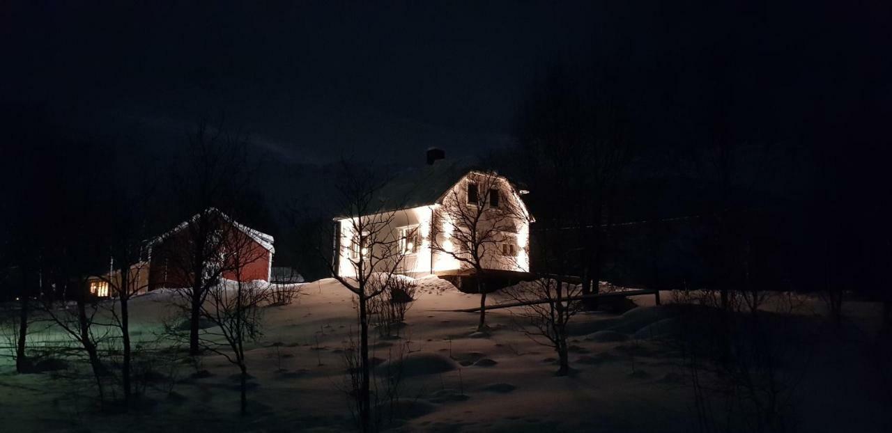 Pilan Lodge Lofoten Vestpollen Exterior photo